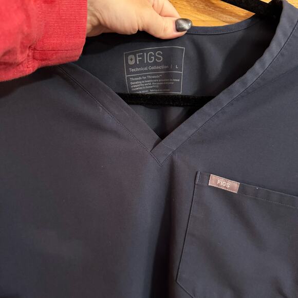 Figs Technical Collection Blue Scrub Top Size Large - Picture 3 of 5